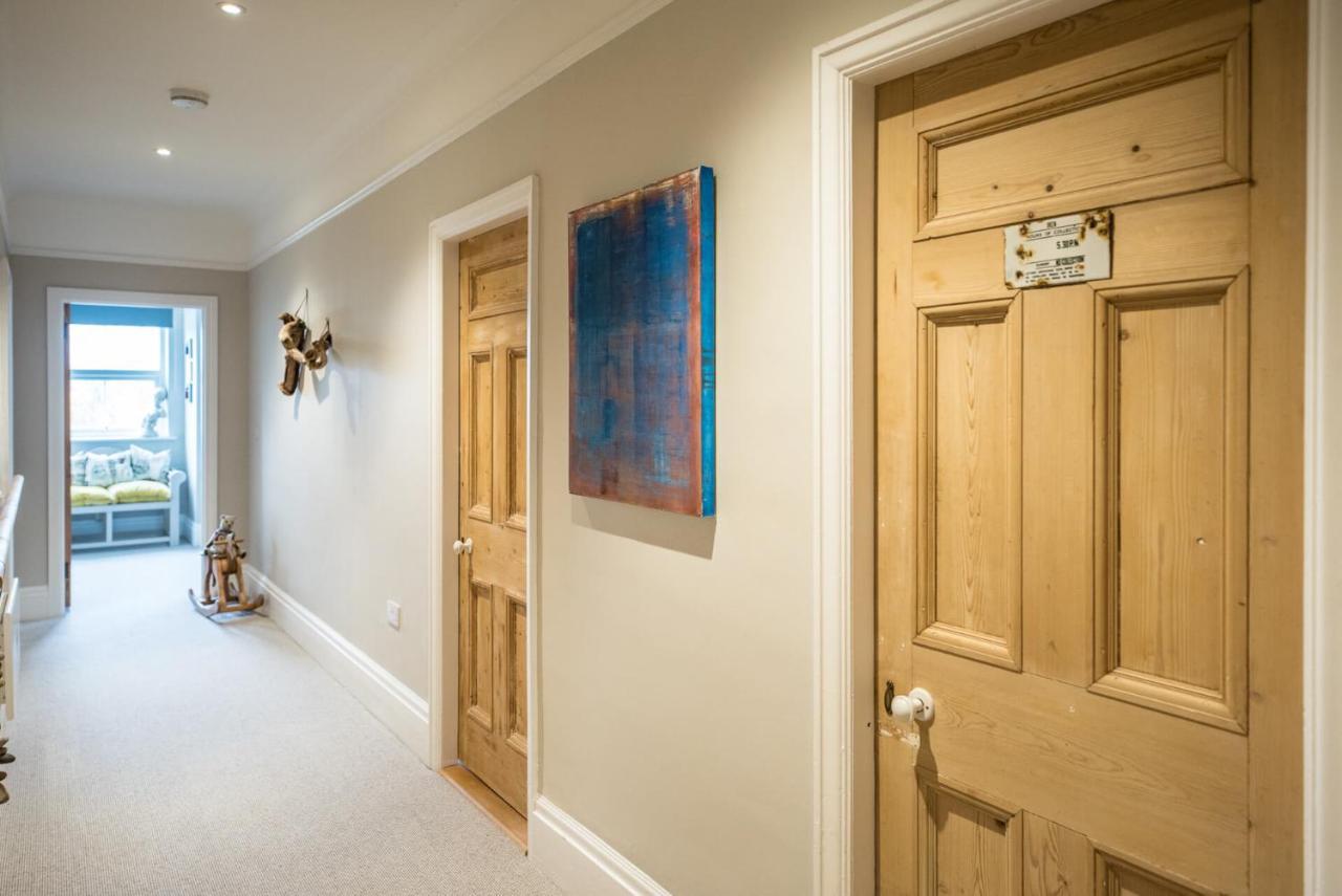 3 St Nicholas Court, *